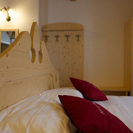 Hotel Abete Rosso Rabbi Esterno foto