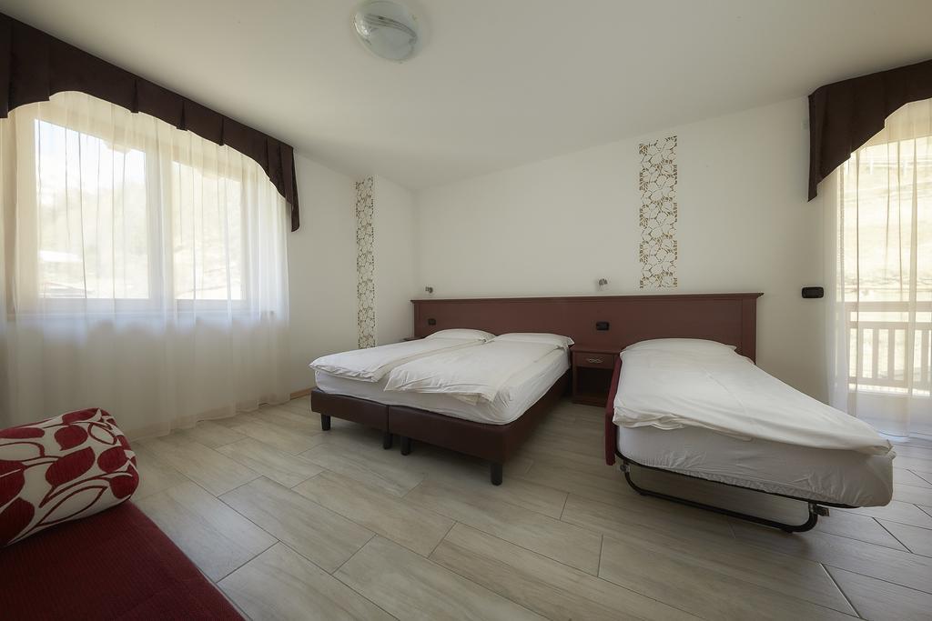 Hotel Abete Rosso Rabbi Esterno foto