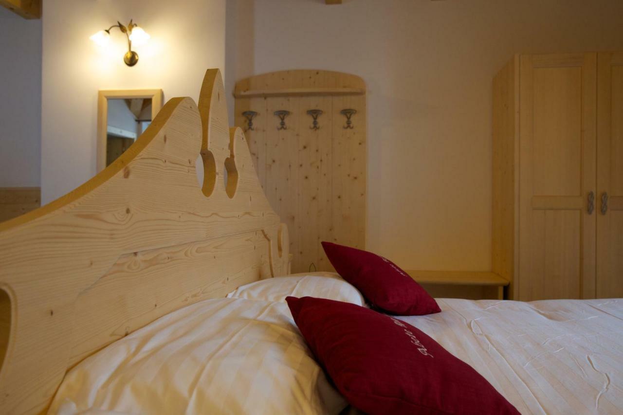 Hotel Abete Rosso Rabbi Esterno foto